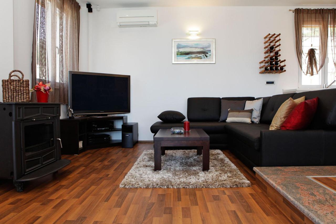 Villa Nera โบล ภายนอก รูปภาพ